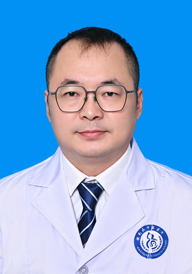 任文东  
主治中医师、全科医师   
中西医结合硕士研究生  
中医门诊综合治疗区主任